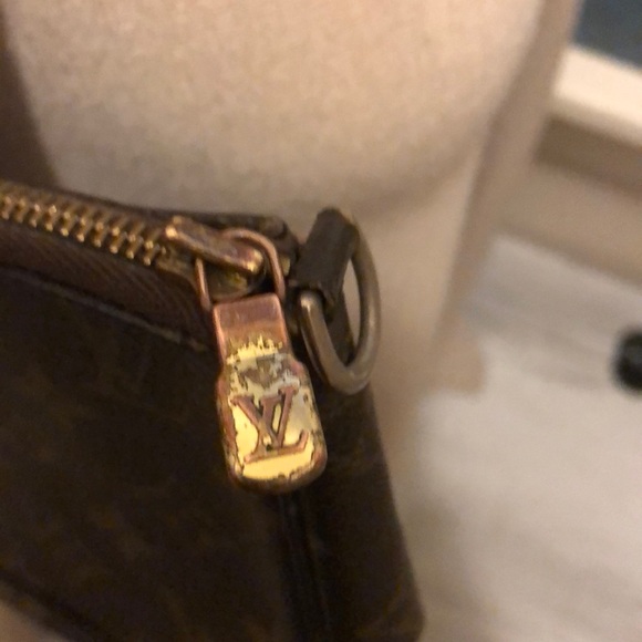 Vintage Authentic Louis Vuitton pochette - Picture 4 of 17